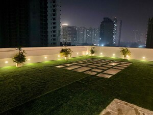 Terrace in 4 BHK Builder Floor at Sector 82 – for Sale