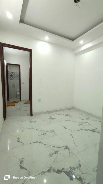 Room in 1 BHK Builder Floor at Saket – for Rent