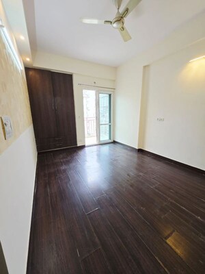 Master Bedroom in 3.5 BHK Apartment at ATS Happy Trails, Sector 10 Greater Noida – for Sale