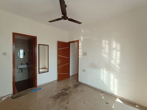 Room in 1 BHK Apartment at Shubham Atlantis, Kopar Khairane – for Sale