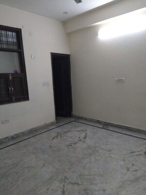 Room in 1 BHK Independent House at Sector 14 – for Rent