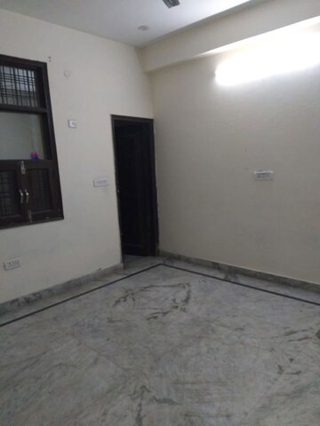 Room in 1 BHK Independent House at Sector 14 – for Rent