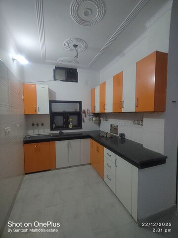 Kitchen in 1.5 BHK Builder Floor at Dwarka Mor – for Rent