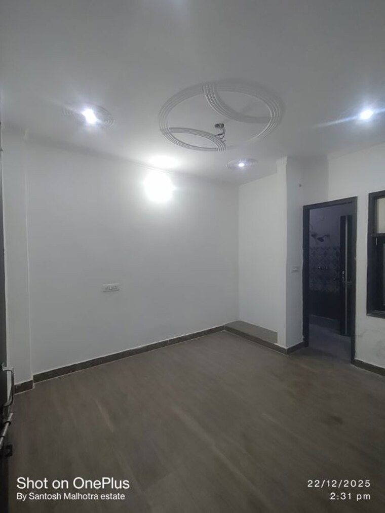 Master Bedroom, dwarka mor 1.5 Bedroom 50 Sq.Yd. Builder Floor In Dwarka Mor Delhi 9688165