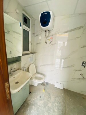 Bathroom in 3.5 BHK Builder Floor at M3M Soulitude, Sector 89 – for Rent