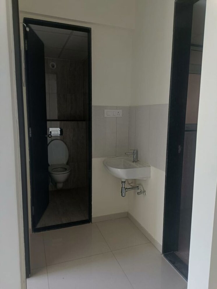 Bathroom, hinjewadi phase 2 1 Bedroom 750 Sq.Ft. Apartment In Hinjewadi Phase 2 Pune 9704155
