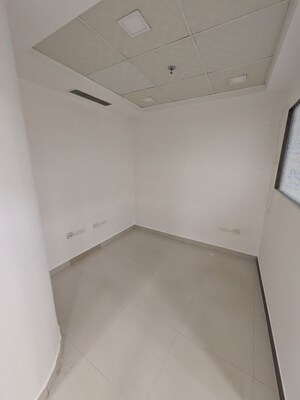Room in 3 BHK Apartment at Ambience Island, Sector 24 – for Rent