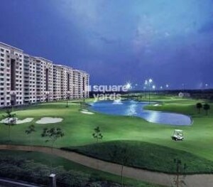 Swimming Pool in 3 BHK Apartment at Ambience Island, Sector 24 – for Rent