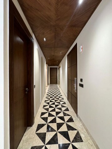 Building Lobby in 3 BHK Apartment at Ambience Island, Sector 24 – for Rent