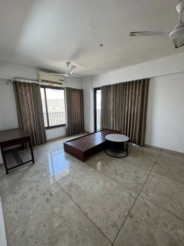 Room in 3 BHK Apartment at C G Road – for Rent