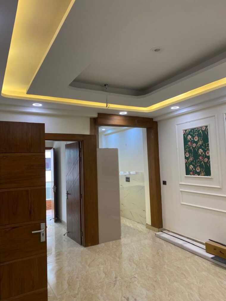 Room, tdi-the-retreat 4 Bedroom 278 Sq.Yd. Builder Floor In Sector 89 Faridabad 9580705