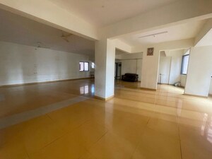 Room in 3 BHK Apartment at Kumar Papillon, Pashan Gaon – for Rent