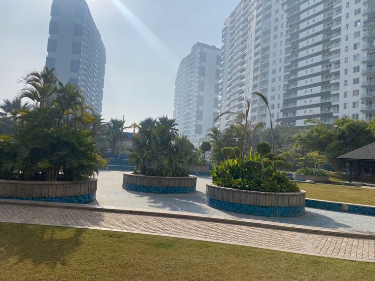 Swimming Pool, omaxe-lake 3.5 Bedroom 1885 Sq.Ft. Apartment In North Mullanpur Chandigarh 9686854