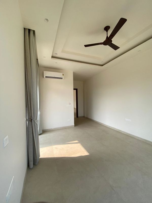 4 BHK + Pooja Room Builder Floor For Sale in TDI The Retreat