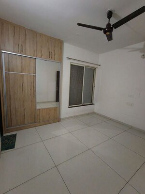 Room in 3 BHK Apartment at Vilas Javdekar Yashwin Encore, Wakad – for Rent