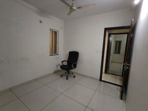 Room in 3 BHK Apartment at Vilas Javdekar Yashwin Encore, Wakad – for Rent