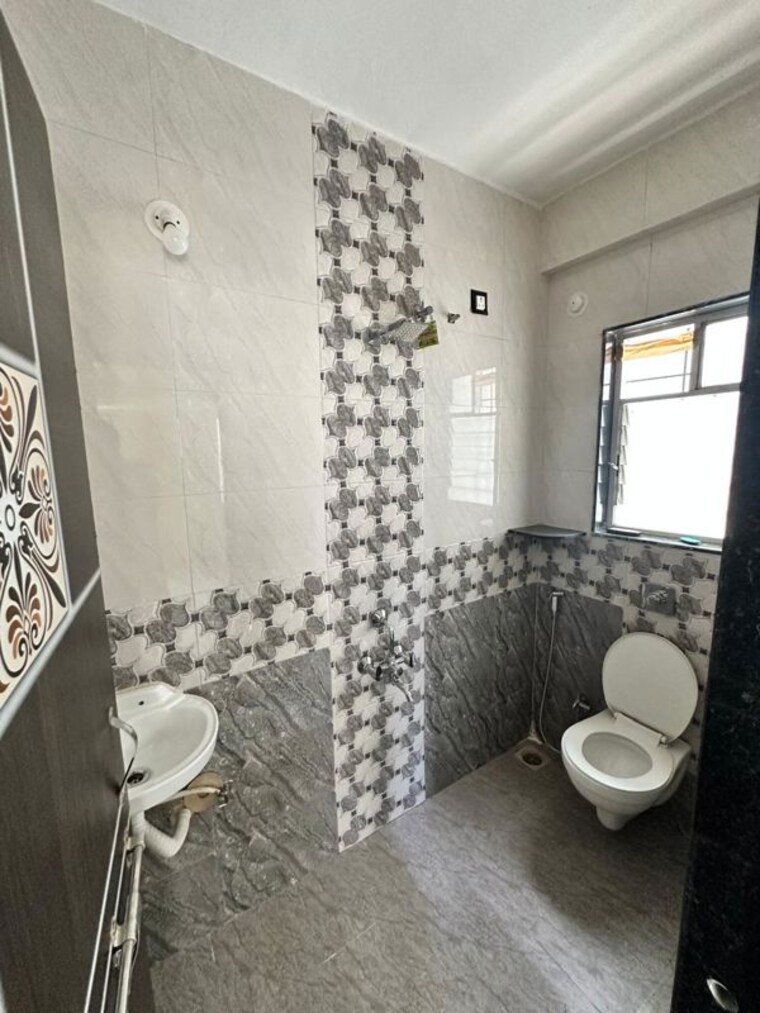 Bathroom, baner 2 Bedroom 750 Sq.Ft. Apartment In Baner Pune 9704514
