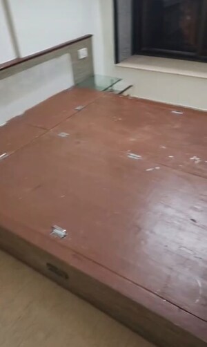 Room in 1 BHK Apartment at Mahindra Vicino, Andheri East – for Rent