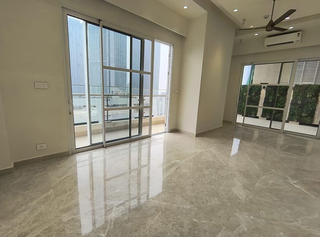 3 BHK + Servant Room Apartment For Rent in Indiabulls Sky Forest