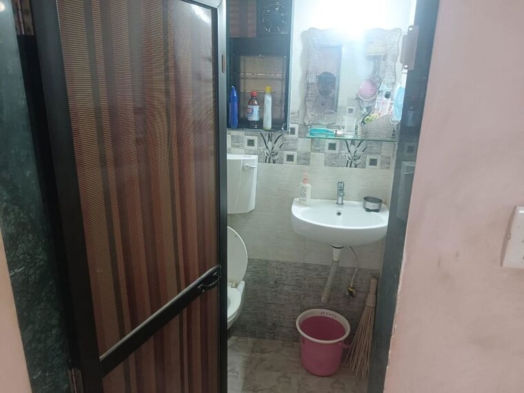 Bathroom, s-d-sai-sagar 2 Bedroom 750 Sq.Ft. Apartment In Kharghar Navi Mumbai 9704714