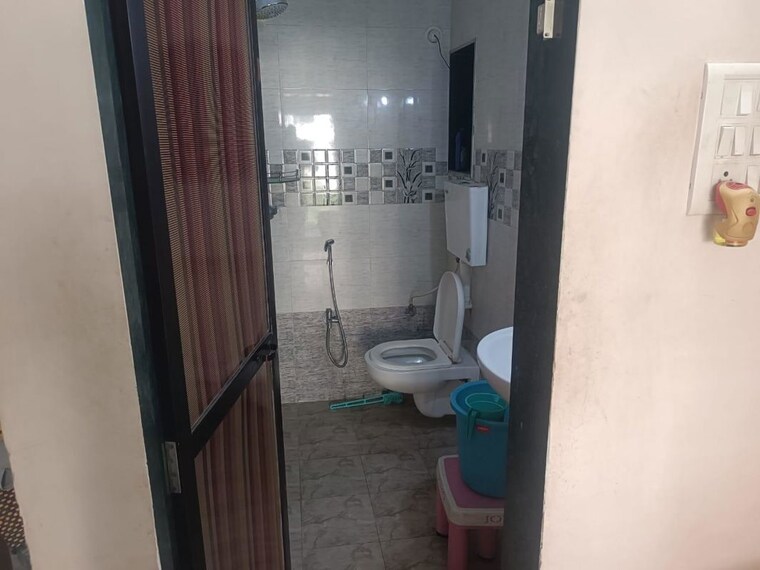 Bathroom, s-d-sai-sagar 2 Bedroom 750 Sq.Ft. Apartment In Kharghar Navi Mumbai 9704714