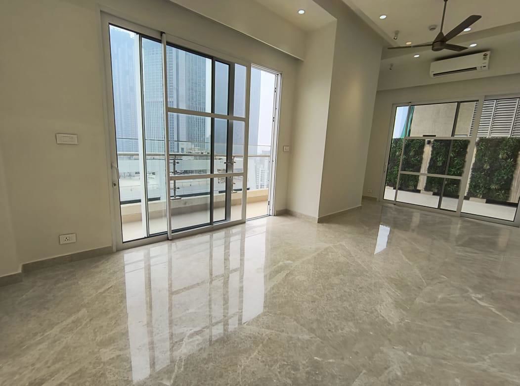 3 BHK + Servant Room Apartment For Rent in Indiabulls Sky Forest