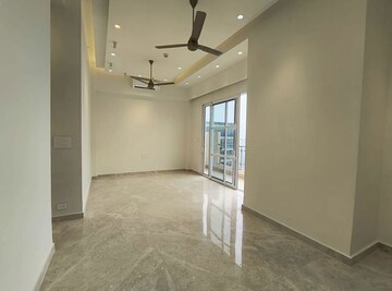 Room in 3 BHK Apartment at Indiabulls Sky Forest, Lower Parel – for Rent