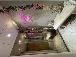 Furnished Amenities in 3 BHK Apartment at Lodha World View, Worli – for Rent