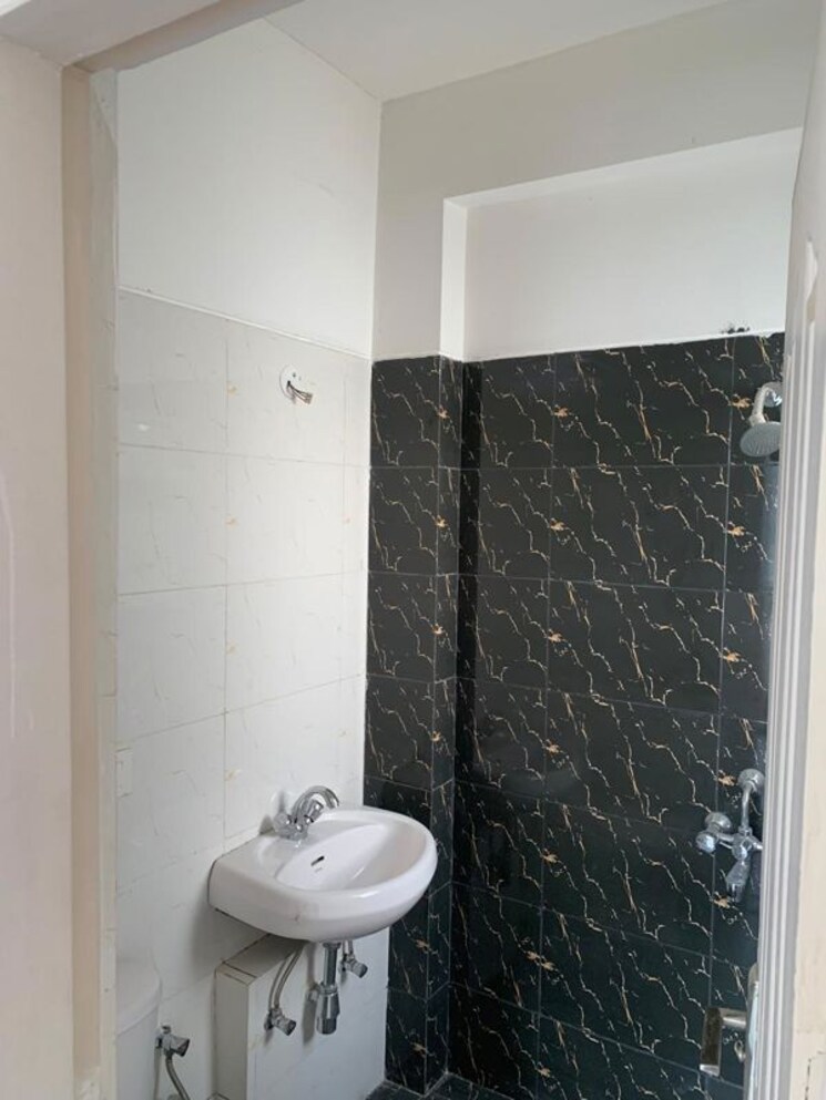 Bathroom, bptp-the-resort 3 Bedroom 1766 Sq.Ft. Apartment In Sector 75 Faridabad 9704858