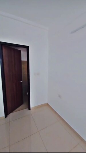 Room in 2 BHK Apartment at Miyapur – for Sale