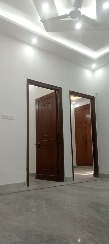 Room in 2 BHK Builder Floor at Spring Field, Sector 31 – for Sale