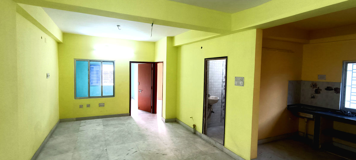 3 BHK + Servant Room Apartment For Sale in Chinar Park