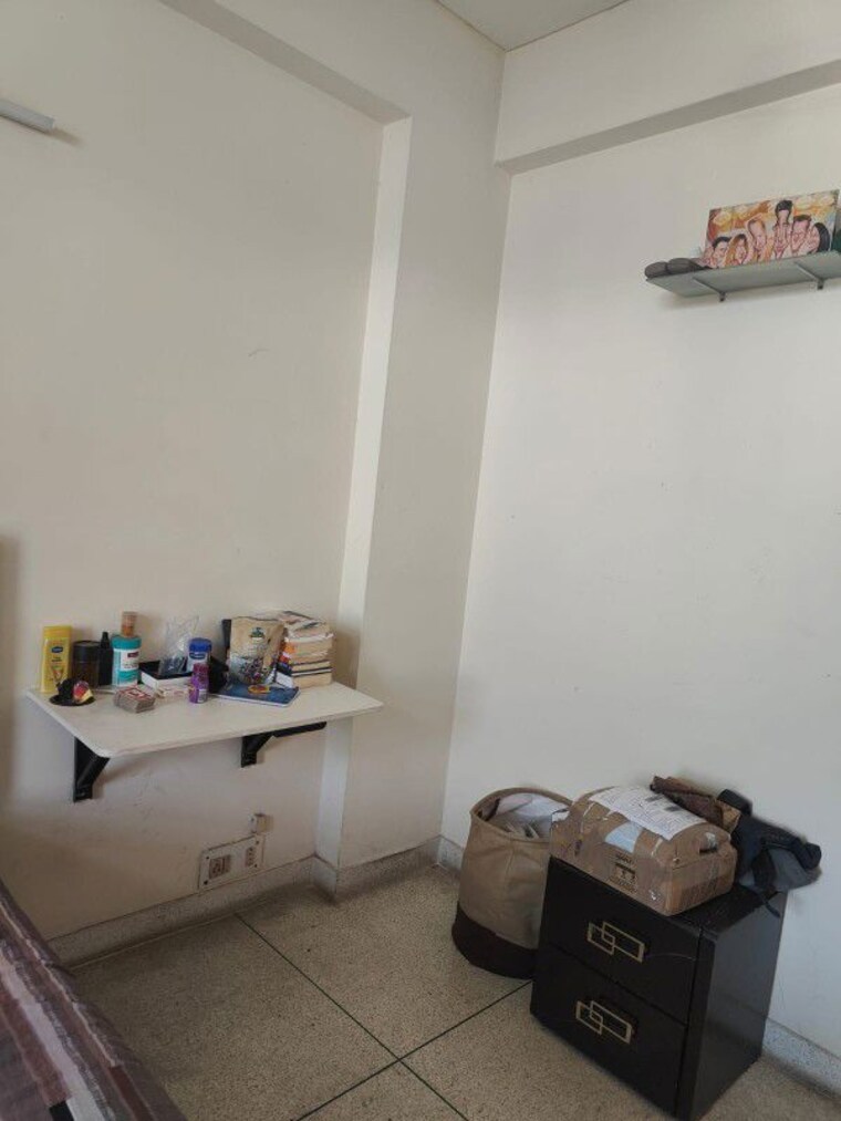 Living Room, sector 4 1 Bedroom 812 Sq.Ft. Independent House In Sector 4 Gurgaon 9705126