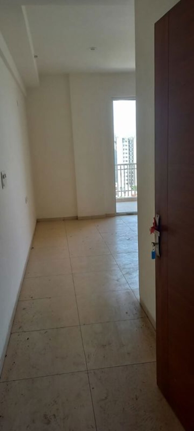 Room, ambala highway 3 Bedroom 1500 Sq.Ft. Apartment In Ambala Highway Zirakpur 9705119