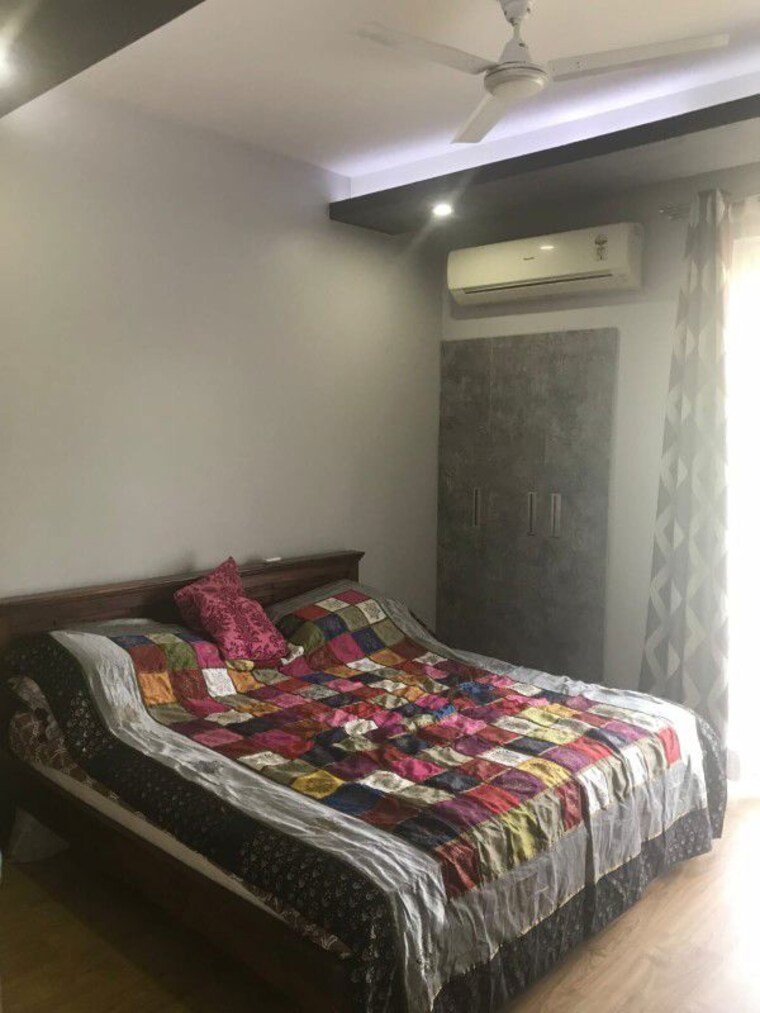 Bedroom, sector 4 1 Bedroom 845 Sq.Ft. Independent House In Sector 4 Gurgaon 9705144