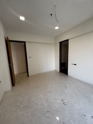 Room in 3 BHK Apartment at Ekta Tripolis, Goregaon West – for Rent