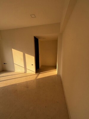 Room in 3 BHK Apartment at Ekta Tripolis, Goregaon West – for Rent