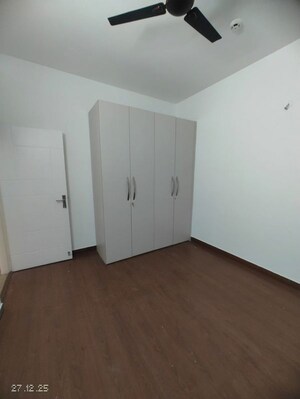 Room in 3 BHK Apartment at Mapsko Mount Ville, Sector 79 – for Rent