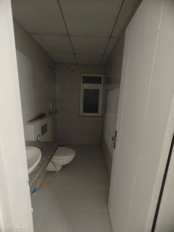 Bathroom in 3 BHK Apartment at Mapsko Mount Ville, Sector 79 – for Rent