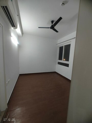 Room in 3 BHK Apartment at Mapsko Mount Ville, Sector 79 – for Rent