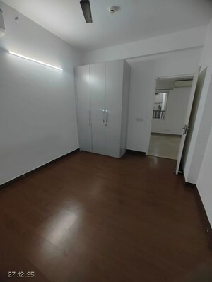 Room in 3 BHK Apartment at Mapsko Mount Ville, Sector 79 – for Rent