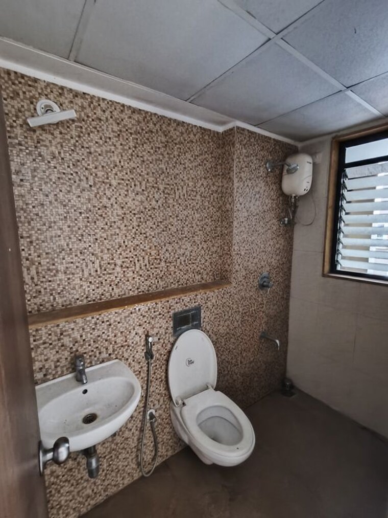 Bathroom, lodha-downtown 1 Bedroom 450 Sq.Ft. Apartment In Dombivli East Thane 9705490