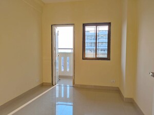 Room in 1 BHK Apartment at Sector 14 Dwarka – for Rent