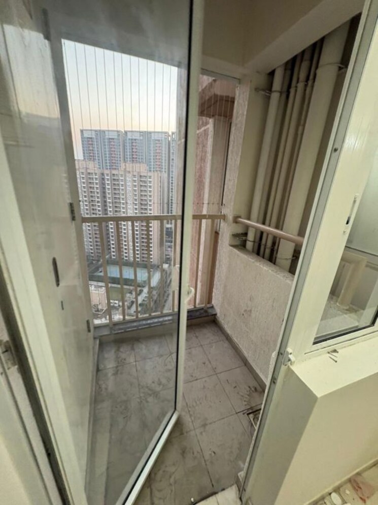 Balcony, godrej-green-vistas 3 Bedroom 815 Sq.Ft. Apartment In Mahalunge Pune 9705555