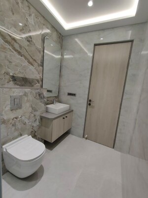 Bathroom in 5 BHK Apartment at Midcity Shikhar, Andheri West – for Sale