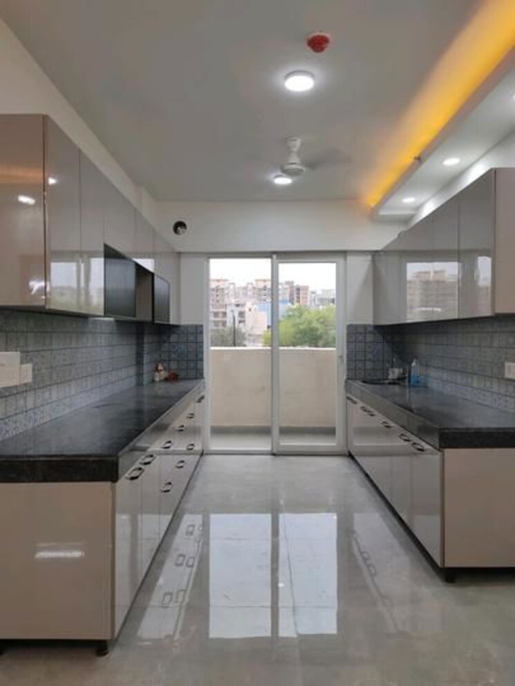 Kitchen, tulip-yellow 3 Bedroom 1704 Sq.Ft. Apartment In Sector 69 Gurgaon 8800630