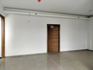 Room in 3 BHK Apartment at Tulip Yellow, Sector 69 – for Sale