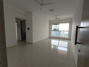 2 BHK Apartment For Rent in Wadhwa Pristine, Matunga West