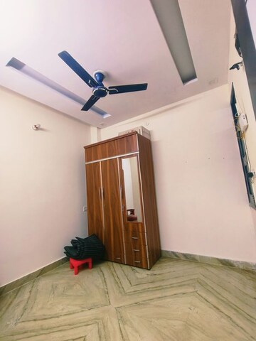 Bedroom in 3 BHK Builder Floor at Dwarka Mor – for Rent