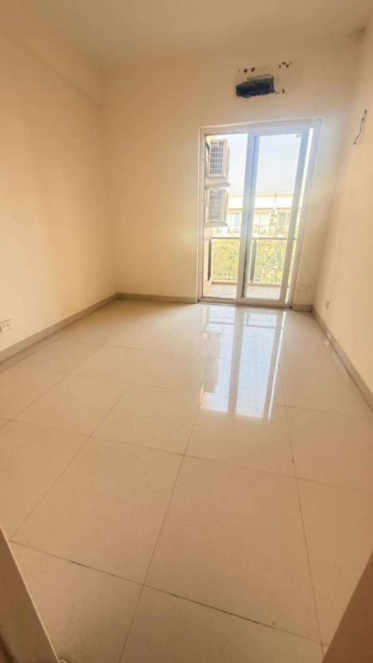Room, dlf-park-place 3 Bedroom 1975 Sq.Ft. Apartment In Sector 54 Gurgaon 9705610
